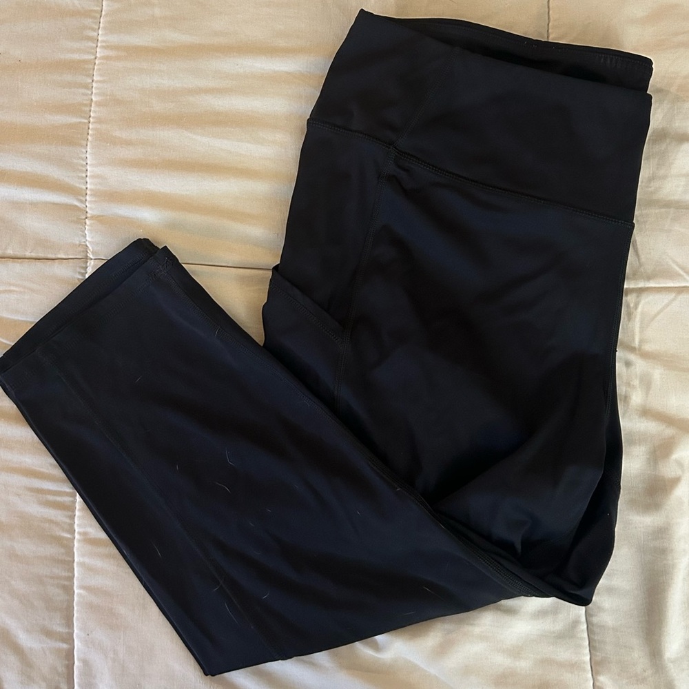 Size 2 Torrid Cropped Active Side Pocket Legging